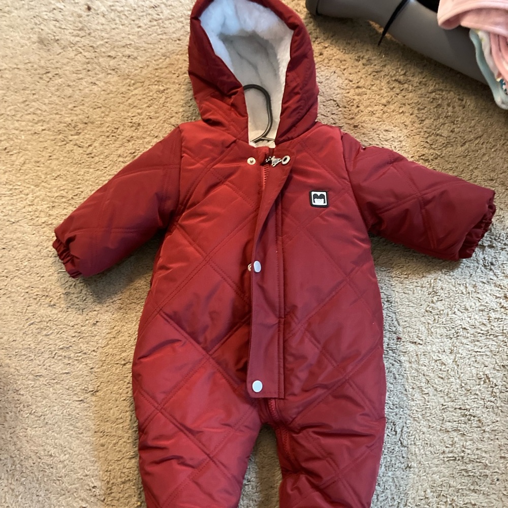 Snow suit